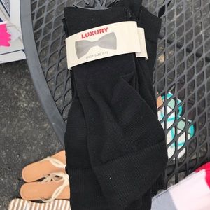 DRESS SOCKS